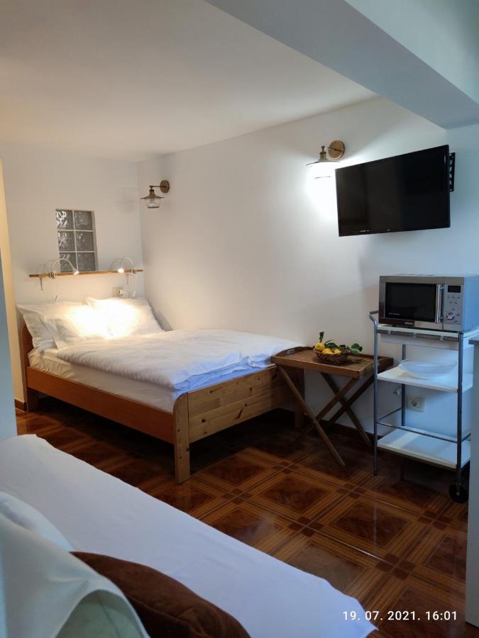 Summer Time Apartment *